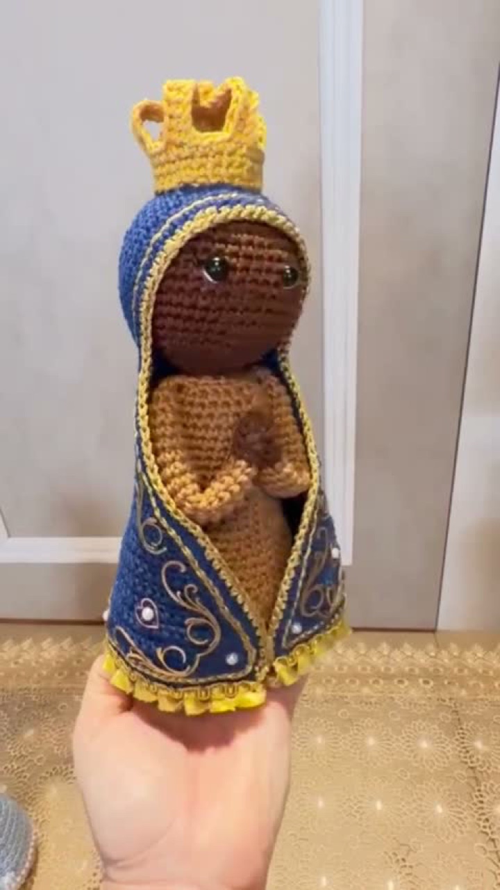 Amigurumi religioso pra presentear: as datas, as ocasiões e as histórias de quem chorou ao receber